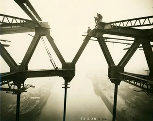 El Puente Tyne en construcción, 23 de febrero de 1928